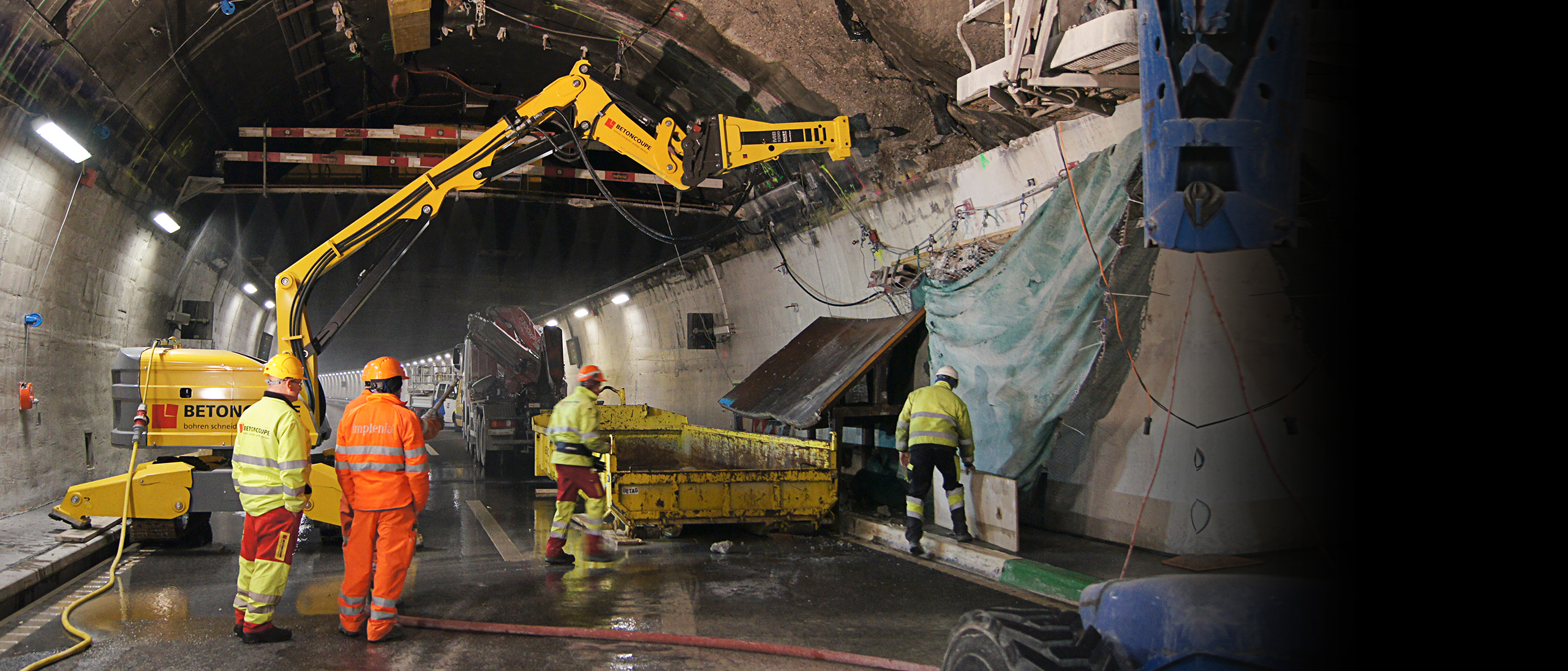 Tunnelling Brokk Australia