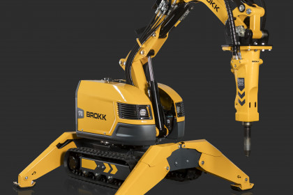 Brokk 170 grauer Hintergrund