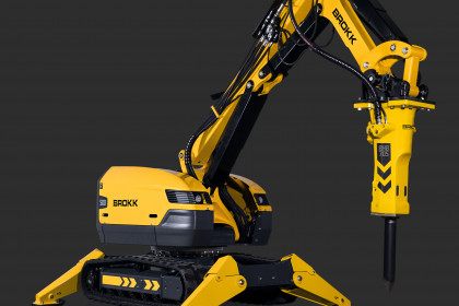 Brokk 500 grauer Hintergrund