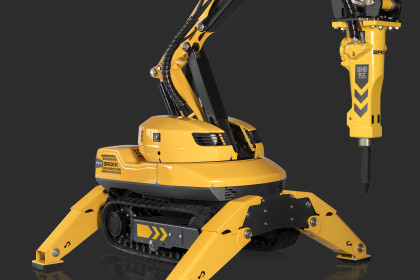 Brokk 110 con sfondo grigio