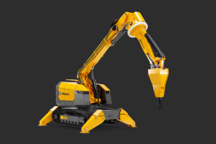 Brokk 900 Rotoboom gray background